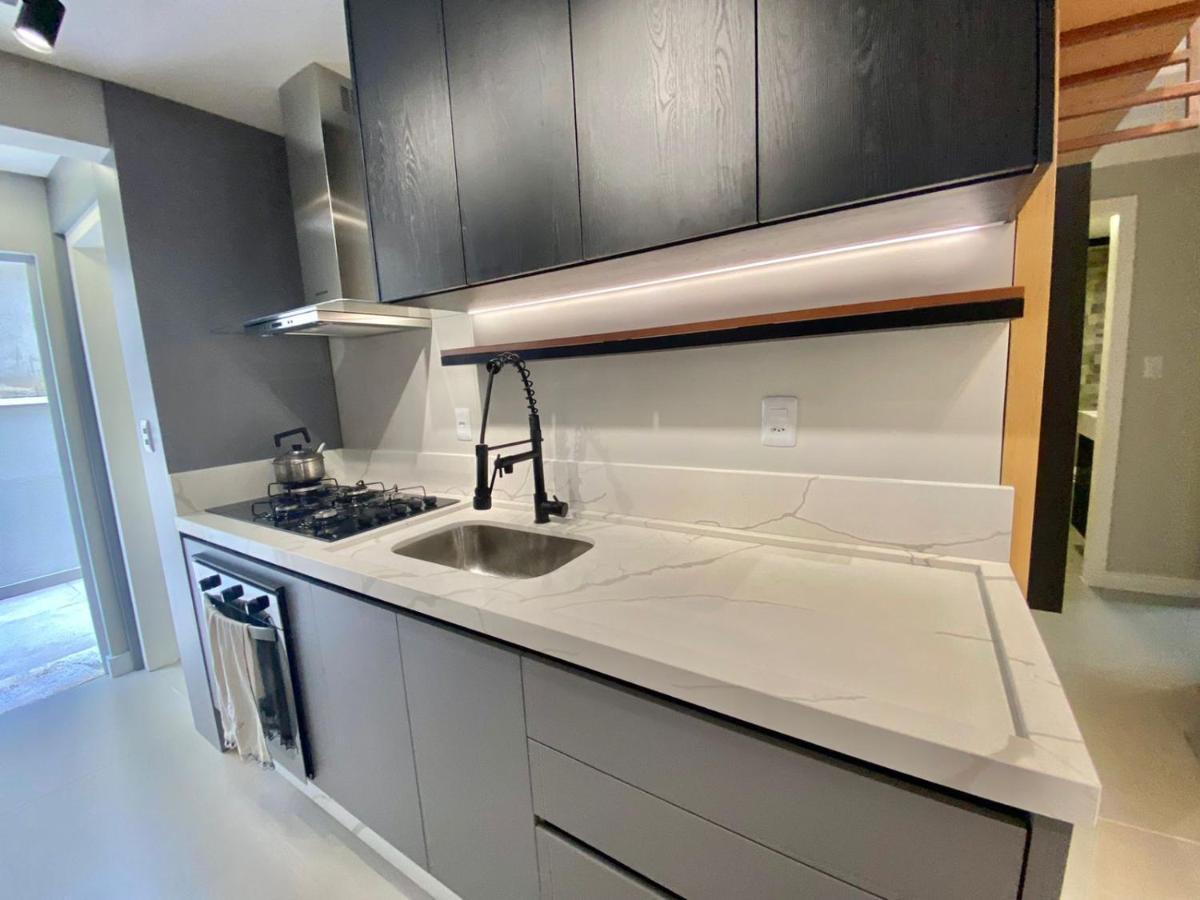Apartamento aconchegante e moderno no centro de Balneário Camboriú Esterno foto
