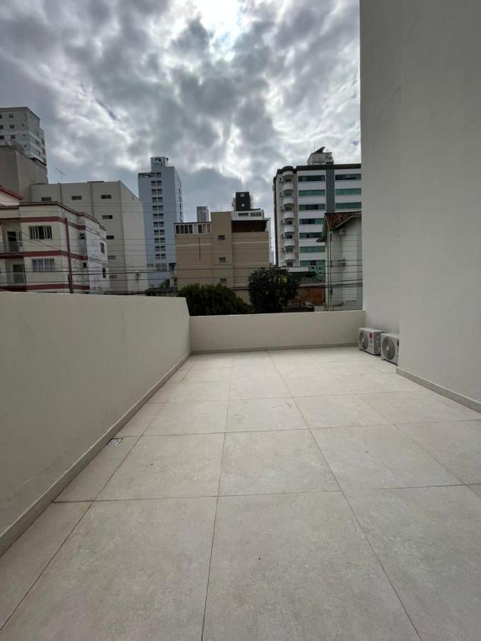 Apartamento aconchegante e moderno no centro de Balneário Camboriú Esterno foto