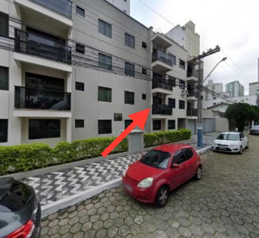 Apartamento aconchegante e moderno no centro de Balneário Camboriú Esterno foto